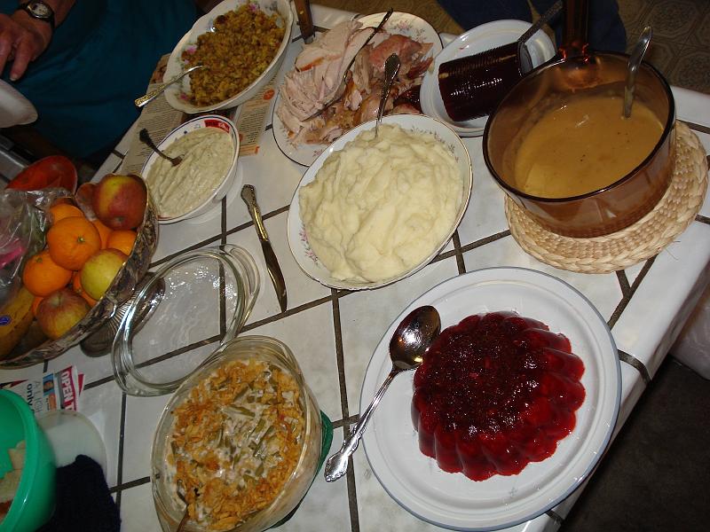 Picture 007.jpg - Thanksgiving- Carol's House